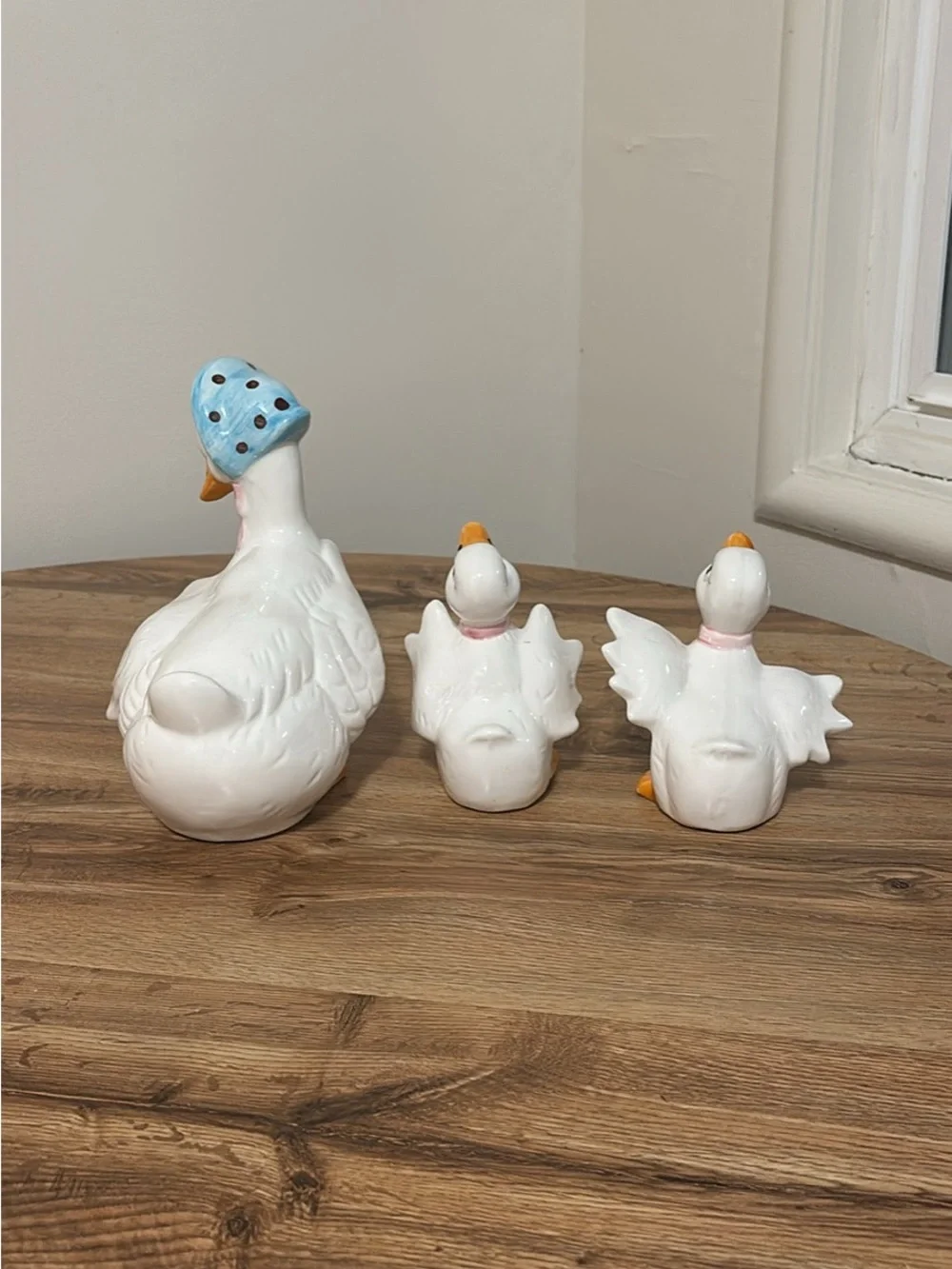 Vintage Ceramic Momma Duck and two Ducklins Family Set